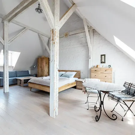 High Standard Studio. Old Town. Warschau Exterior foto