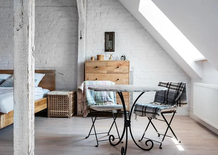 High Standard Studio. Old Town.